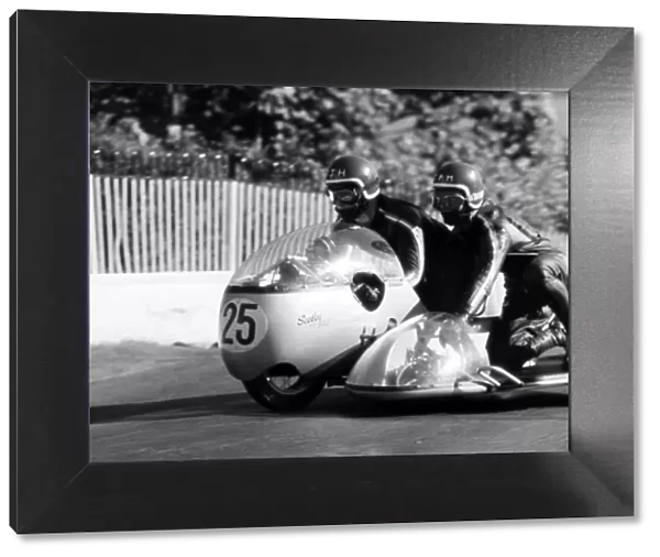 Dick Hawes & John Mann (Seeley) 1968 Sidecar TT