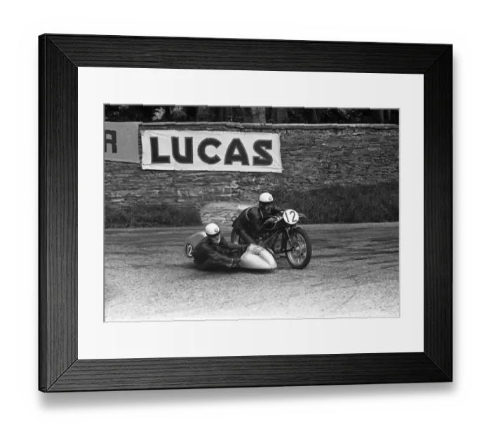 Framed Print : Fritz Hillebrand & Manfred Grunwald (BMW) 1954 Sidecar TT Framed Print : Fritz Hillebrand & Manfred Grunwald (BMW) 1954 Sidecar TT
