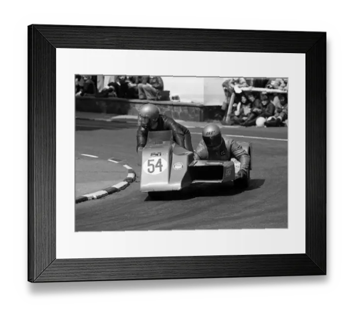 Framed Print : Brian Mee & Colin Taylor (SRS Konig) 1975 500cc Sidecar TT Framed Print : Brian Mee & Colin Taylor (SRS Konig) 1975 500cc Sidecar TT