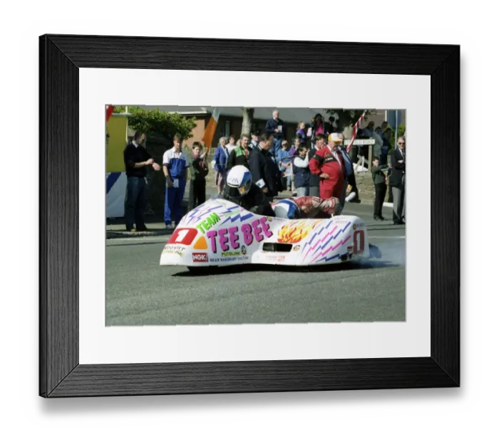 Framed Print : Neil Smith & Steve Mace (Yamaha) 1991 Sidecar TT Framed Print : Neil Smith & Steve Mace (Yamaha) 1991 Sidecar TT