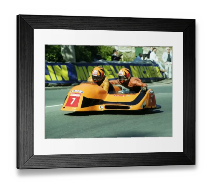 Framed Print : Roy Hanks & Tom Hanks (NRTH Ireson) 1991 Sidecar TT Framed Print : Roy Hanks & Tom Hanks (NRTH Ireson) 1991 Sidecar TT