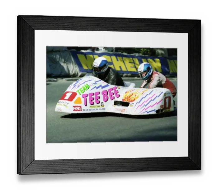 Framed Print : Neil Smith & Steve Mace (Yamaha) 1991 Sidecar TT Framed Print : Neil Smith & Steve Mace (Yamaha) 1991 Sidecar TT
