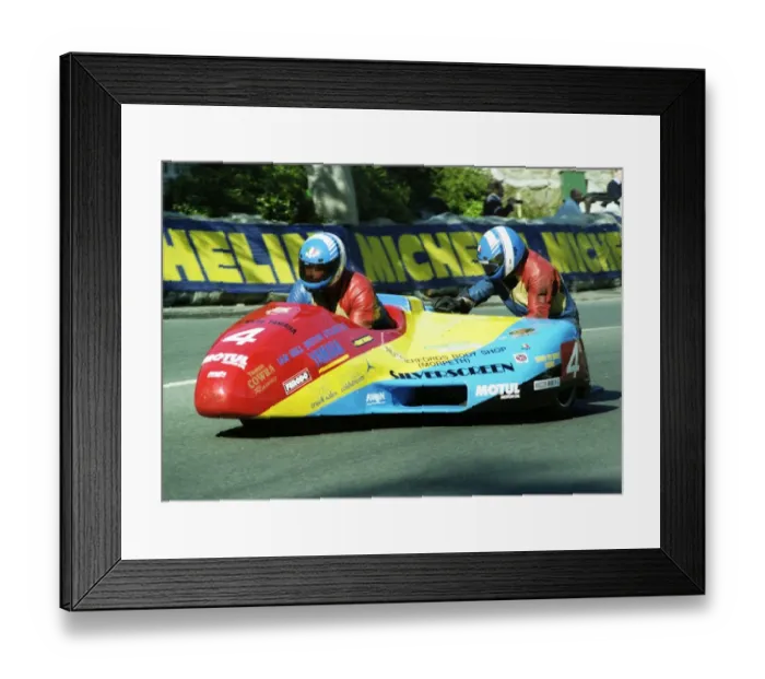 Framed Print : Geoff Bell & Keith Cornbill (Jacobs Yamaha) 1991 Sidecar TT Framed Print : Geoff Bell & Keith Cornbill (Jacobs Yamaha) 1991 Sidecar TT