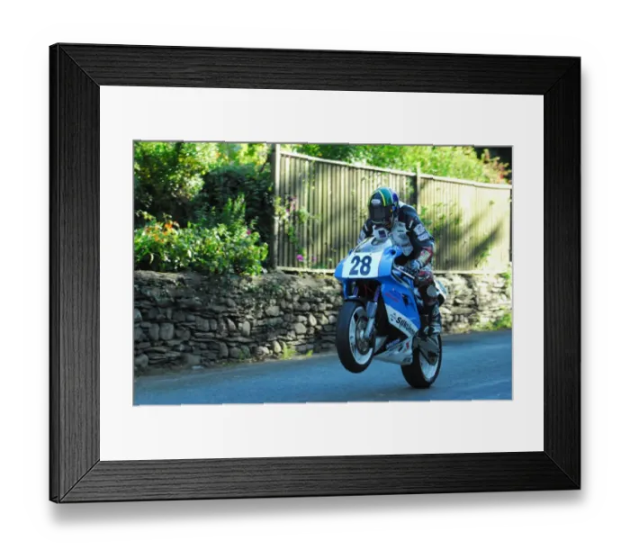 Framed Print : Allann Venter (Kawasaki) 2015 Formula One Classic TT Framed Print : Allann Venter (Kawasaki) 2015 Formula One Classic TT