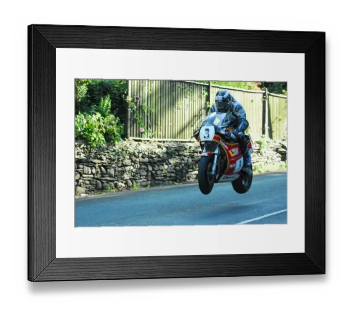 Framed Print : Michael Dunlop (Suzuki) 2015 Formula One Classic TT Framed Print : Michael Dunlop (Suzuki) 2015 Formula One Classic TT