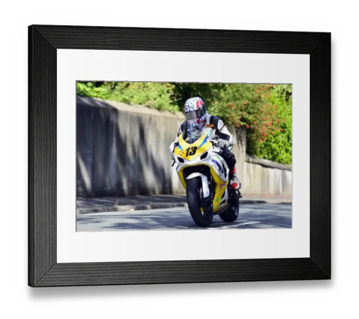 Framed Print : Gavin Lupton (Suzuki) 2014 Senior Manx Grand Prix Framed Print : Gavin Lupton (Suzuki) 2014 Senior Manx Grand Prix