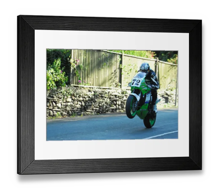 Framed Print : Pete Boast (Kawasaki) 2015 Formula Two Classic TT Framed Print : Pete Boast (Kawasaki) 2015 Formula Two Classic TT