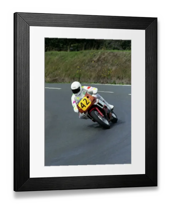 Framed Print : Chris Downes (Yamaha) 1990 Senior Manx Grand Prix Framed Print : Chris Downes (Yamaha) 1990 Senior Manx Grand Prix