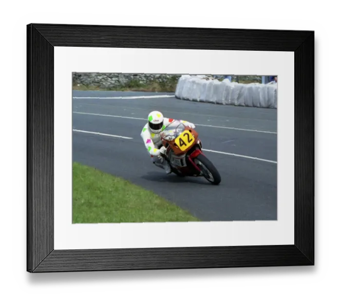 Framed Print : Chris Downes (Yamaha) 1990 Senior Manx Grand Prix Framed Print : Chris Downes (Yamaha) 1990 Senior Manx Grand Prix