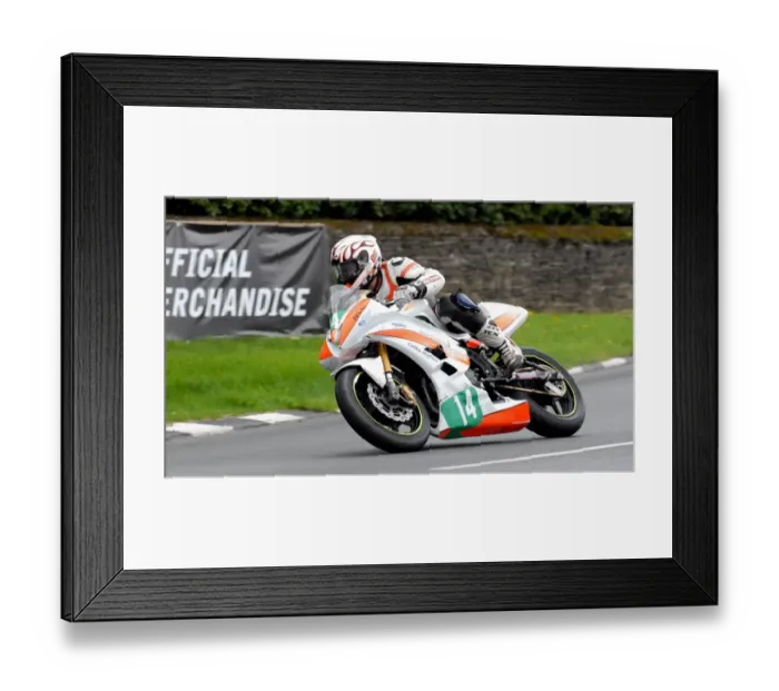 Framed Print : Andy Farrell (Kawasaki) 2011 Super Twin Manx Grand Prix Framed Print : Andy Farrell (Kawasaki) 2011 Super Twin Manx Grand Prix