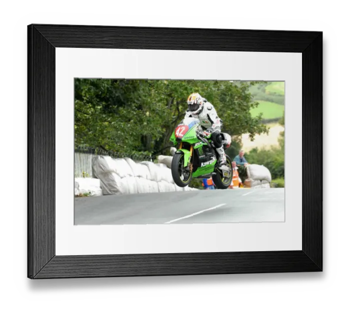 Framed Print : Andy Farrell (Kawasaki) 2009 Newcomers Manx Grand Prix Framed Print : Andy Farrell (Kawasaki) 2009 Newcomers Manx Grand Prix