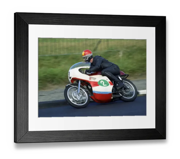 Framed Print : John Gardiner (Kawasaki) 1970 Lightweight Manx Grand Prix Framed Print : John Gardiner (Kawasaki) 1970 Lightweight Manx Grand Prix