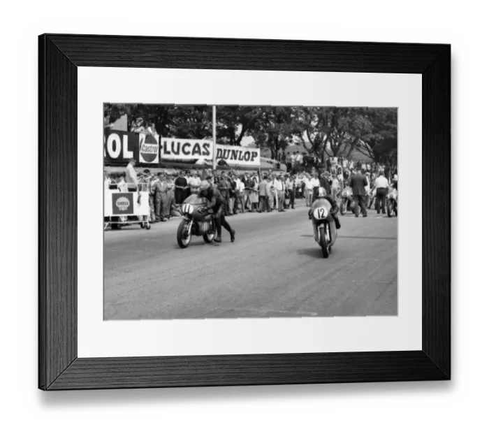 Framed Print : Jack Findlay (Aermacchi, 11) and Giacomo Agostini (MV) 1970 Junior TT Framed Print : Jack Findlay (Aermacchi, 11) and Giacomo Agostini (MV) 1970 Junior TT
