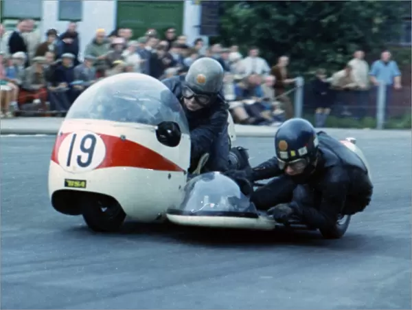 Terry Vinicombe & John Flaxman (BSA) 1965 Sidecar TT