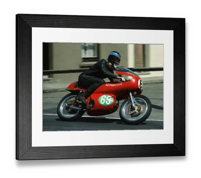 Framed Print : Steve Jolly (Aermacchi) 1967 Lightweight TT Framed Print : Steve Jolly (Aermacchi) 1967 Lightweight TT
