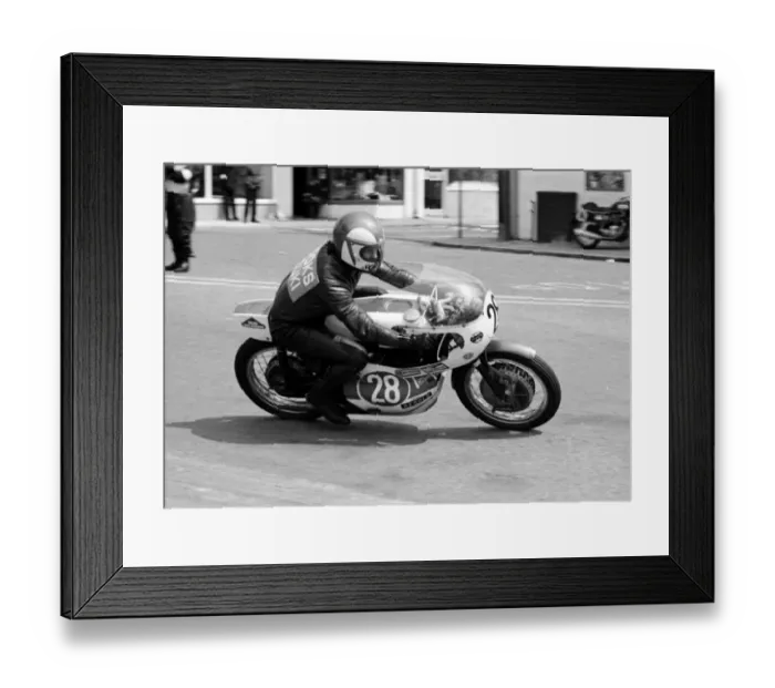 Framed Print : Stan Woods (Yamaha) 1972 Lightweight TT Framed Print : Stan Woods (Yamaha) 1972 Lightweight TT
