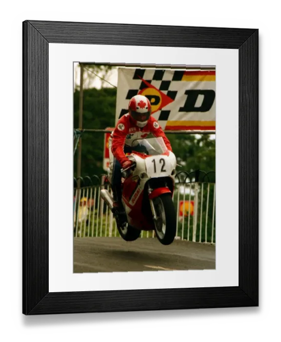 Framed Print : Kevin Wilson (Suzuki) 1988 Formula One TT Framed Print : Kevin Wilson (Suzuki) 1988 Formula One TT