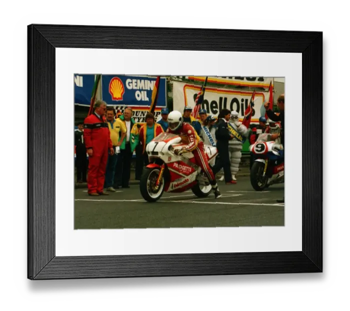 Framed Print : Dave Leach (Bimota Yamaha) 1988 Formula One TT Framed Print : Dave Leach (Bimota Yamaha) 1988 Formula One TT