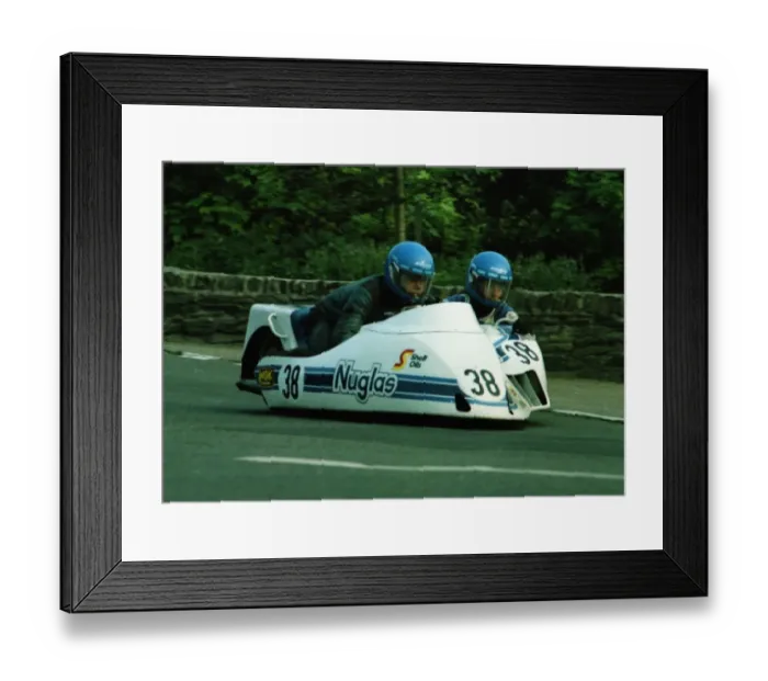 Framed Print : Tim Eade & Geoff Woodcock (Yamaha) 1982 Sidecar TT