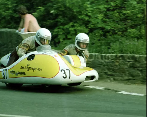 Des Founds & Jim Craig (Rumble Kawasaki) 1982 Sidecar TT