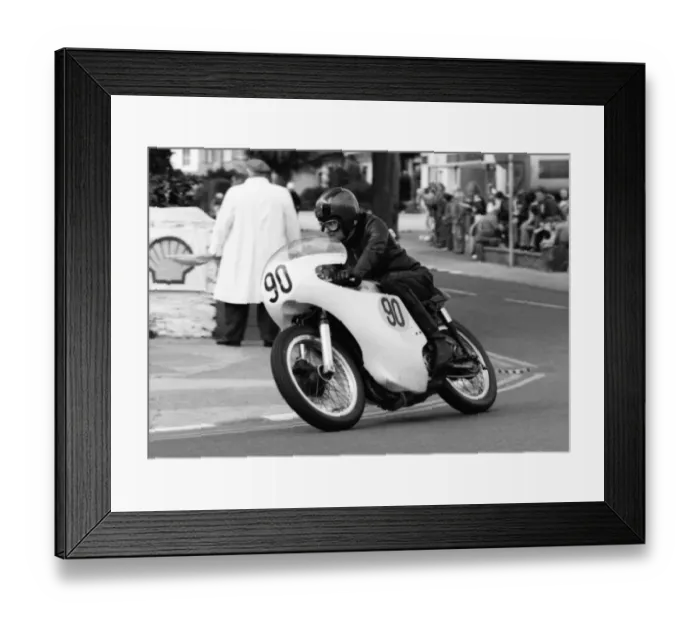 Framed Print : Grant Sellars (Norton) 1977 Senior Manx Grand Prix Framed Print : Grant Sellars (Norton) 1977 Senior Manx Grand Prix