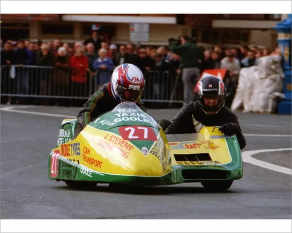 Brian Alflatt & Nicky Jarvis (Ireson Honda) 1996 Sidecar TT