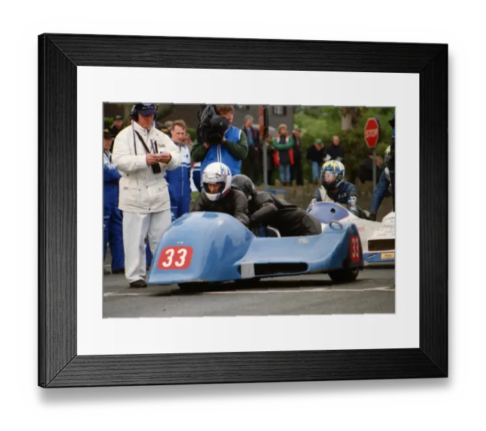 Framed Print : Helmut Lunemann & Martin Loicht (Yamaha) 1996 Sidecar TT Framed Print : Helmut Lunemann & Martin Loicht (Yamaha) 1996 Sidecar TT