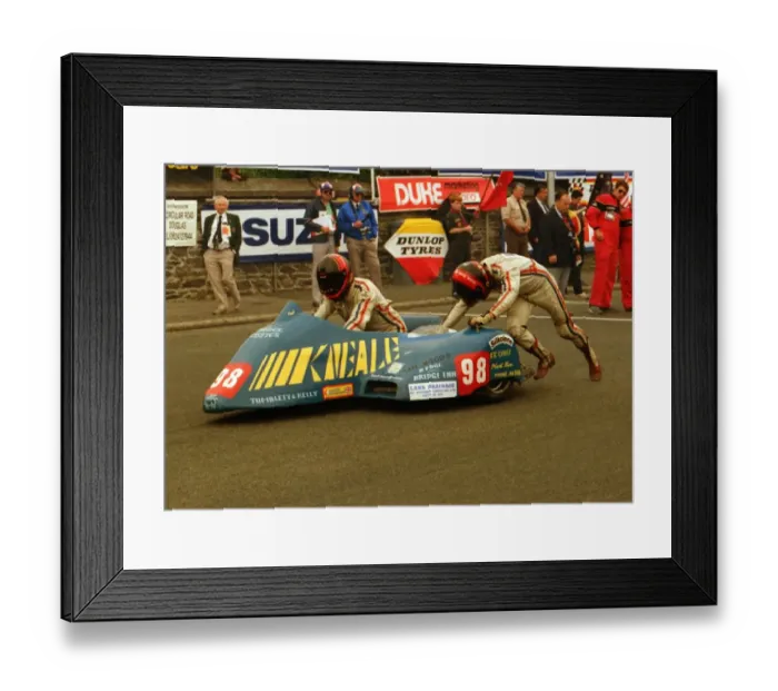 Framed Print : Paul Kneale & Brian Kneale (Shelbourne Yamaha) 1988 Sidecar TT Framed Print : Paul Kneale & Brian Kneale (Shelbourne Yamaha) 1988 Sidecar TT