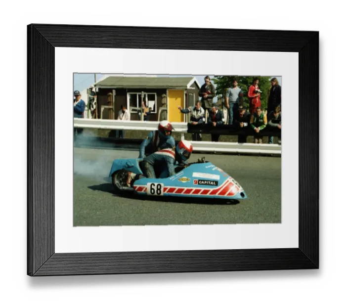 Framed Print : Bill Davie & Rob Hopkins (Yamaha) 1984 Sidecar TT Framed Print : Bill Davie & Rob Hopkins (Yamaha) 1984 Sidecar TT