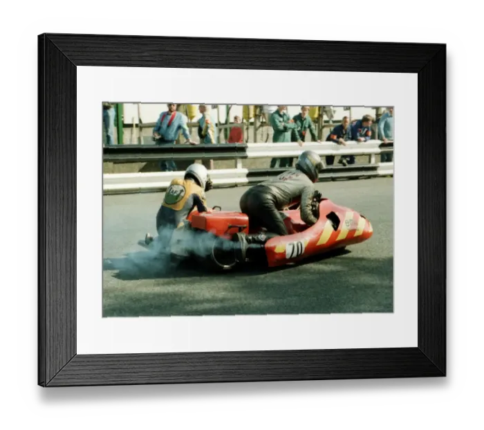 Framed Print : Stuart West & Alan Fisher (Windle Yamaha) 1984 Sidecar TT