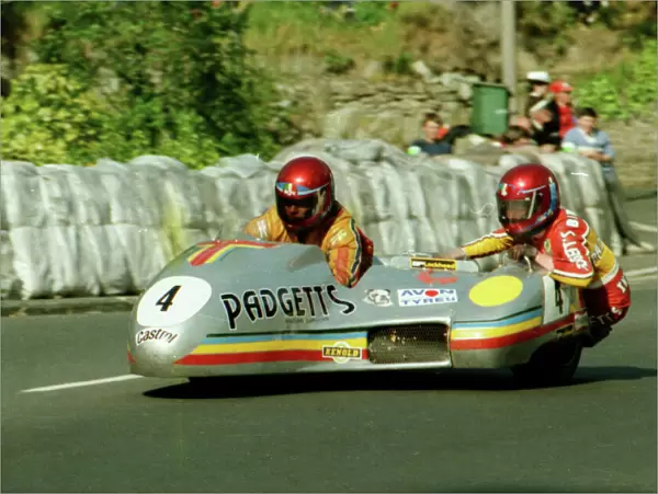 Dennis Bingham & Julia Bingham (Padgett Yamaha) 1984 Sidecar TT