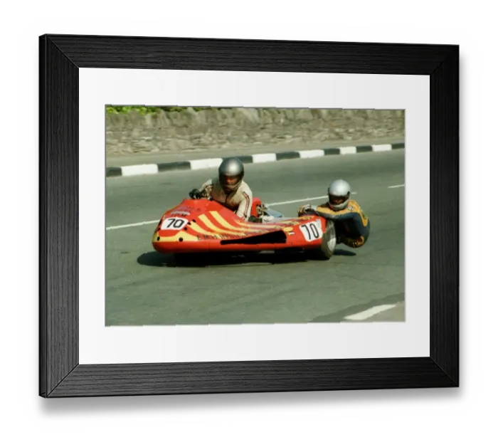 Framed Print : Stuart West & Alan Fisher (Windle Yamaha) 1984 Sidecar TT Framed Print : Stuart West & Alan Fisher (Windle Yamaha) 1984 Sidecar TT