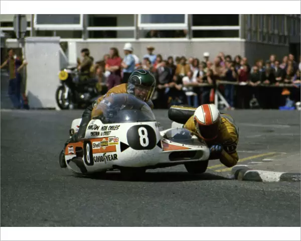 Mac Hobson & Mick Burns (Ham-Yam) 1976 500 Sidecar TT