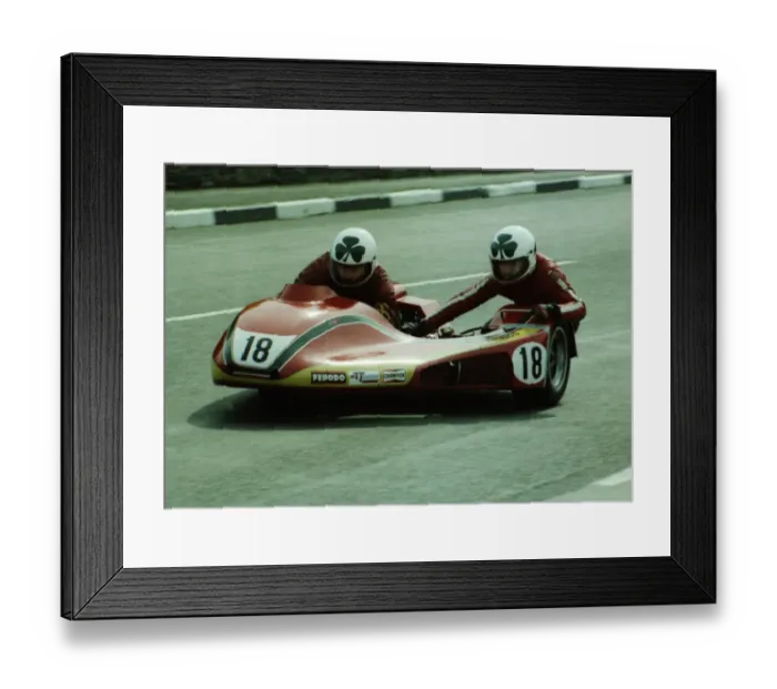 Framed Print : Steve Sinnott & Nick Walker (SWS Yamaha) 1980 Sidecar TT