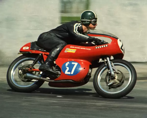 Brian Steenson (Aermacchi) 1969 Junior TT