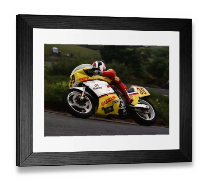 Framed Print : Ian Duffus (Yamaha) 1989 Senior TT Framed Print : Ian Duffus (Yamaha) 1989 Senior TT