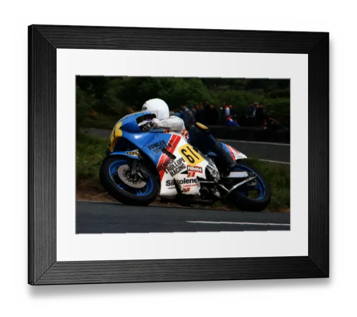 Framed Print : Gary Radcliffe (Yamaha) 1989 Senior TT Framed Print : Gary Radcliffe (Yamaha) 1989 Senior TT