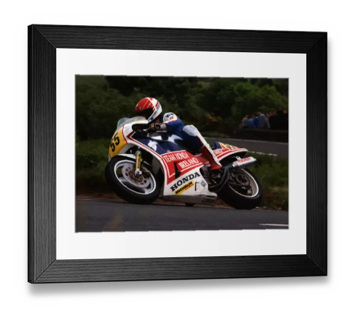 Framed Print : Eric Galbraith (Honda) 1989 Senior TT Framed Print : Eric Galbraith (Honda) 1989 Senior TT