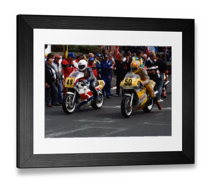 Framed Print : Kenny Harrison (Yamaha) and Colin Cable (Honda) 1989 Senior TT Framed Print : Kenny Harrison (Yamaha) and Colin Cable (Honda) 1989 Senior TT