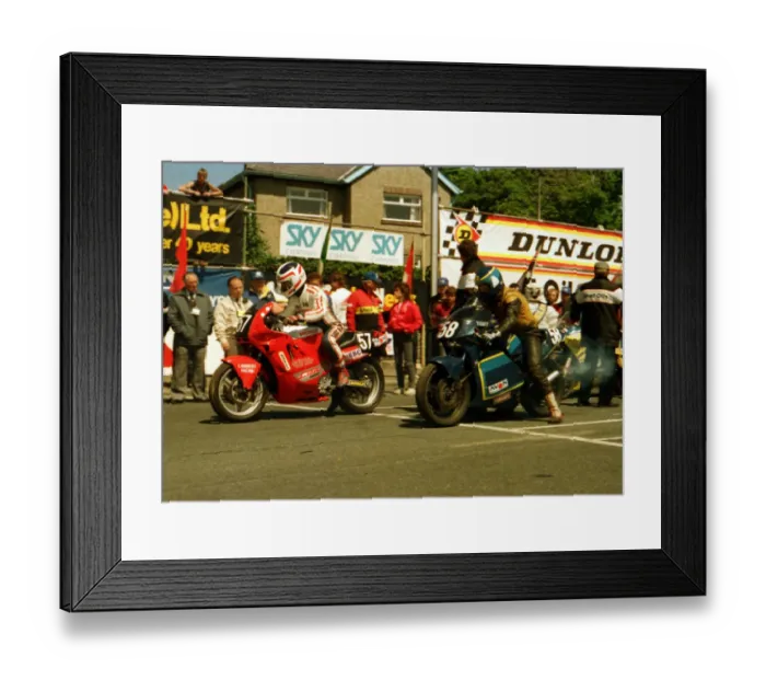 Framed Print : Peter Bateson (Honda) and Tony Hudziak (Yamaha) 1987 Formula Two TT Framed Print : Peter Bateson (Honda) and Tony Hudziak (Yamaha) 1987 Formula Two TT