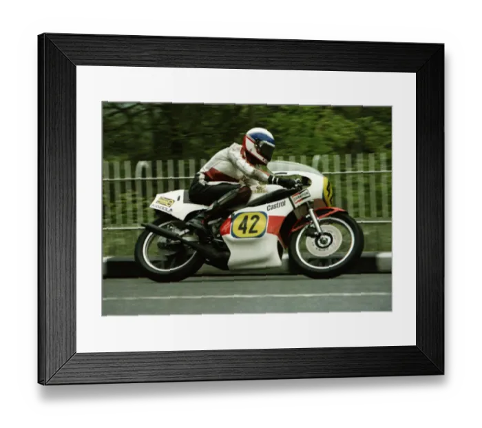 Framed Print : Steve Cull (Yamaha) 1979 Senior TT Framed Print : Steve Cull (Yamaha) 1979 Senior TT