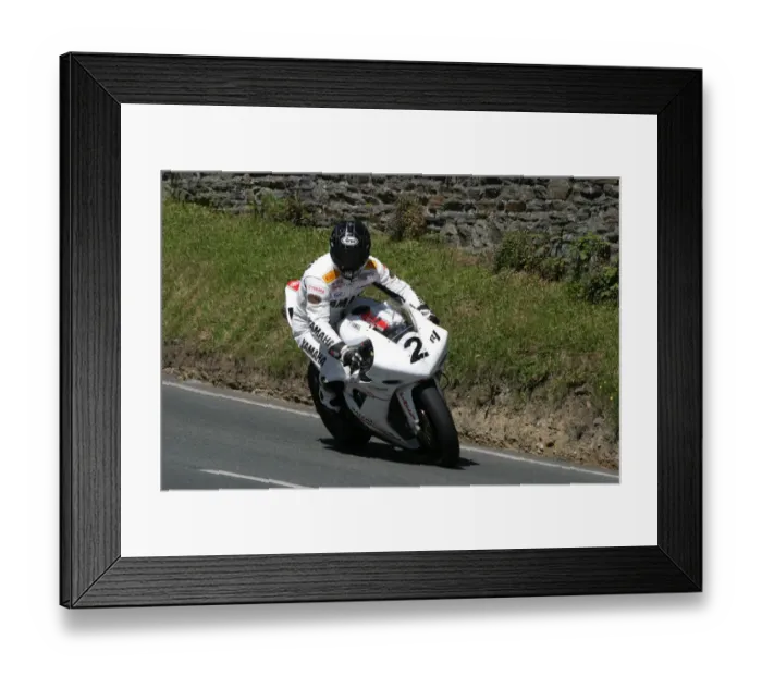 Framed Print : Jason Griffiths (Yamaha) 2006 Superbike TT Framed Print : Jason Griffiths (Yamaha) 2006 Superbike TT