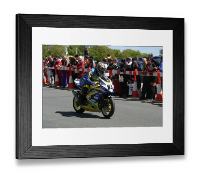 Framed Print : Fabrice Miguet (Suzuki) 2006 Superbike TT Framed Print : Fabrice Miguet (Suzuki) 2006 Superbike TT