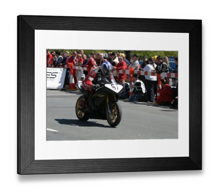 Framed Print : Martin Hamberg (Yamaha) 2006 Superbike TT Framed Print : Martin Hamberg (Yamaha) 2006 Superbike TT
