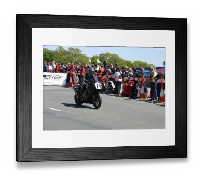 Framed Print : Mike Hose (Aprilia) 2006 Superbike TT Framed Print : Mike Hose (Aprilia) 2006 Superbike TT