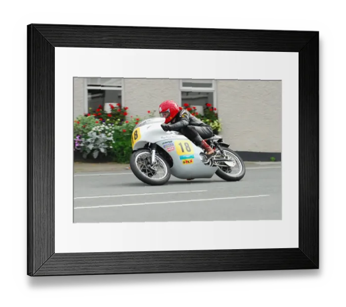 Framed Print : Chris Swallow (Norton) 2015 Senior Classic TT Framed Print : Chris Swallow (Norton) 2015 Senior Classic TT