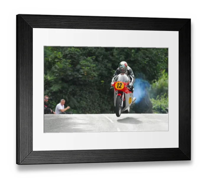 Framed Print : Dean Harrison (MV) 2015 Senior Classic TT Framed Print : Dean Harrison (MV) 2015 Senior Classic TT