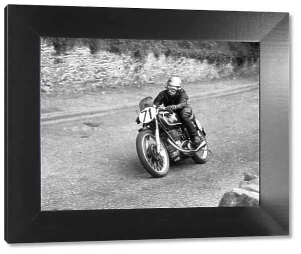 Ernie Ring (Matchless) 1952 Senior TT