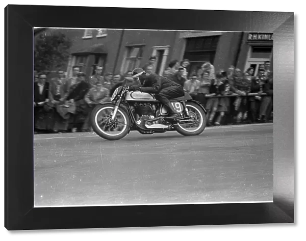 Dene Hollier (Norton) 1952 Senior TT