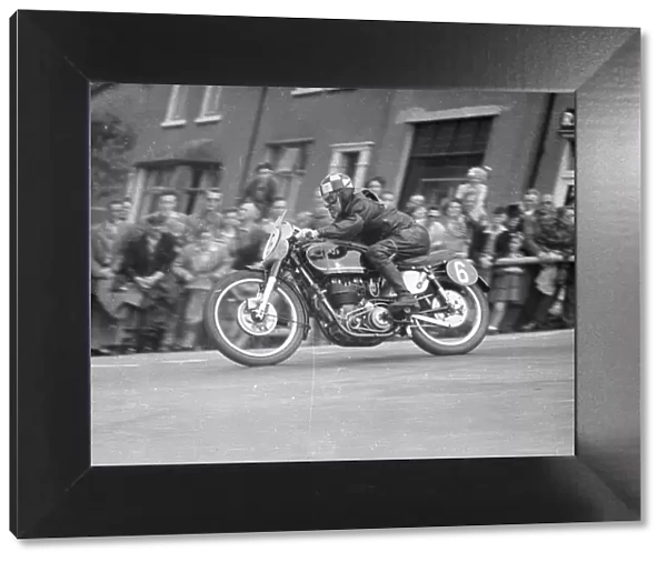 Leo Starr (AJS) 1952 Senior TT